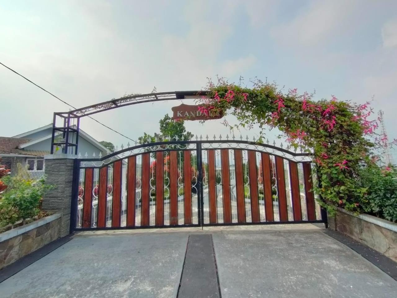 Villa Kandara Hanjawar Puncak Sindanglaya Buitenkant foto