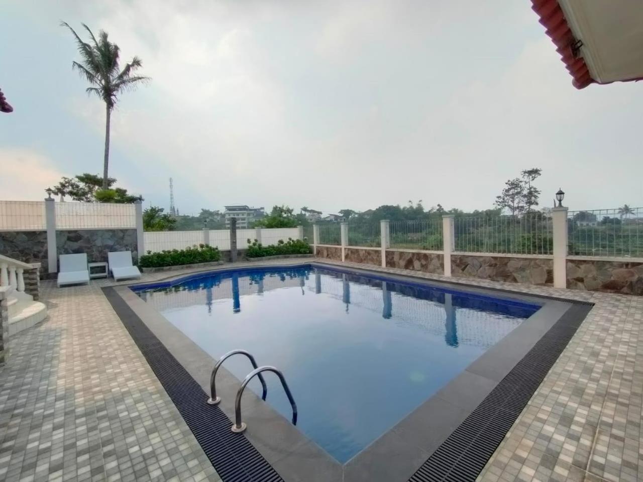 Villa Kandara Hanjawar Puncak Sindanglaya Buitenkant foto